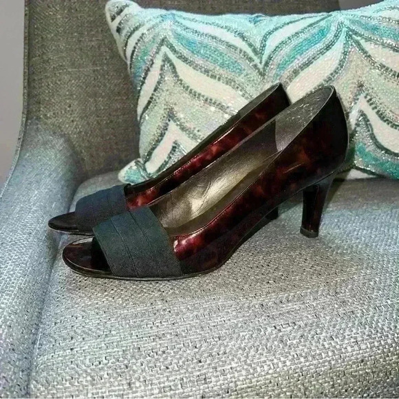 Stuart Weitzman 'Leopard' heels with open toe size 7.5N - Picture 3 of 7